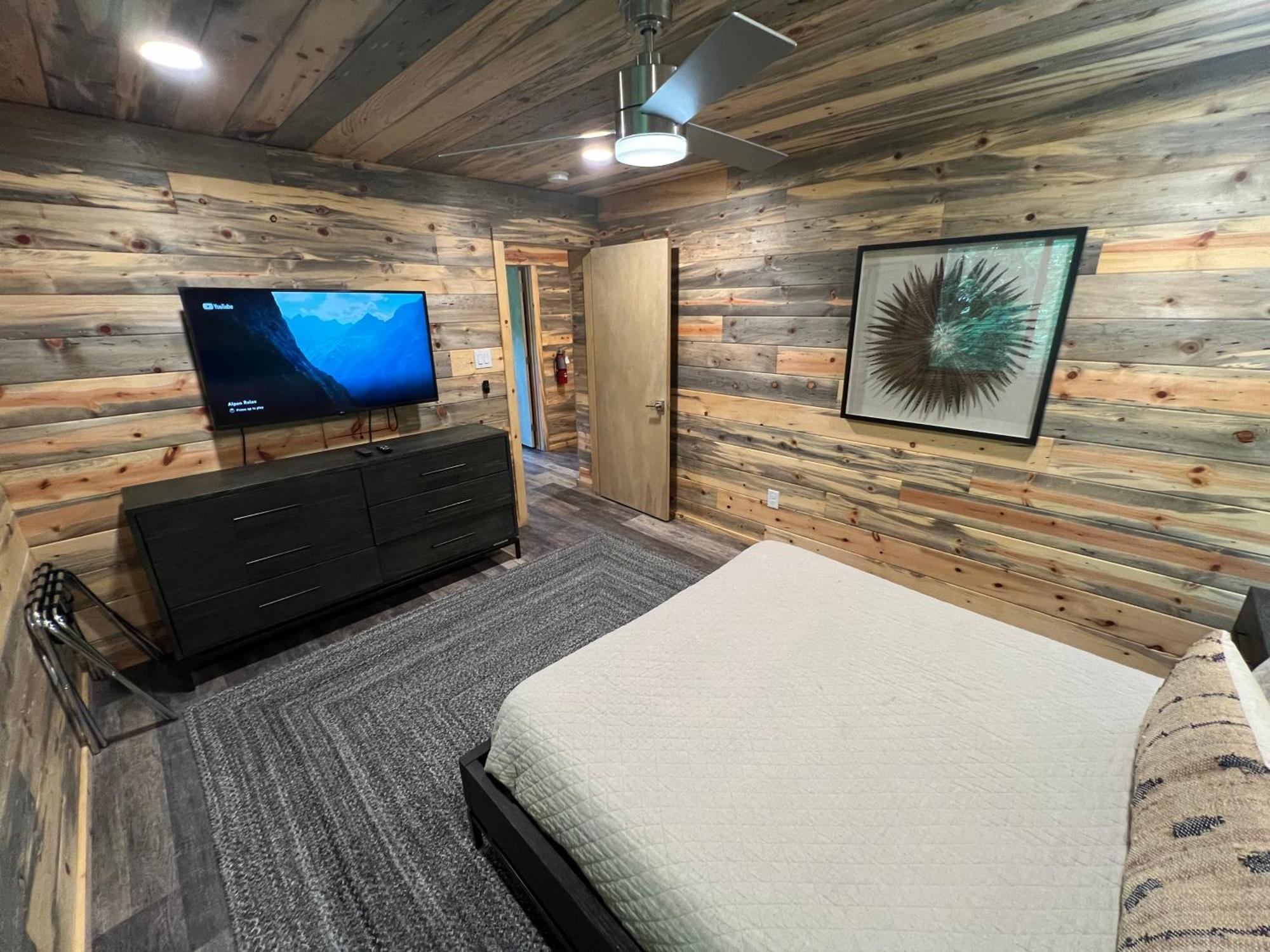 Experience Luxury At Smoky Mountain Hideaway, Just 5 Miles From Downtown Gatlinburg Vila Exterior foto